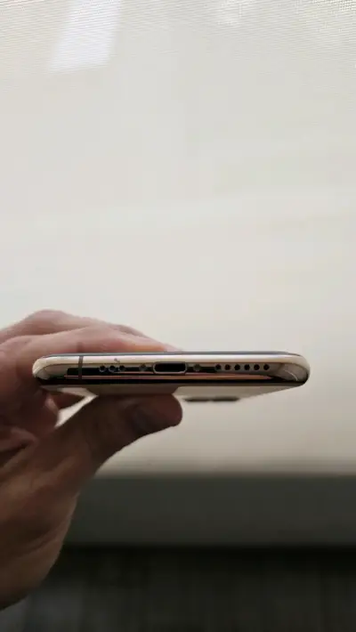 iPhone 11 Pro 64 Gb en buen estado - miniatura 6