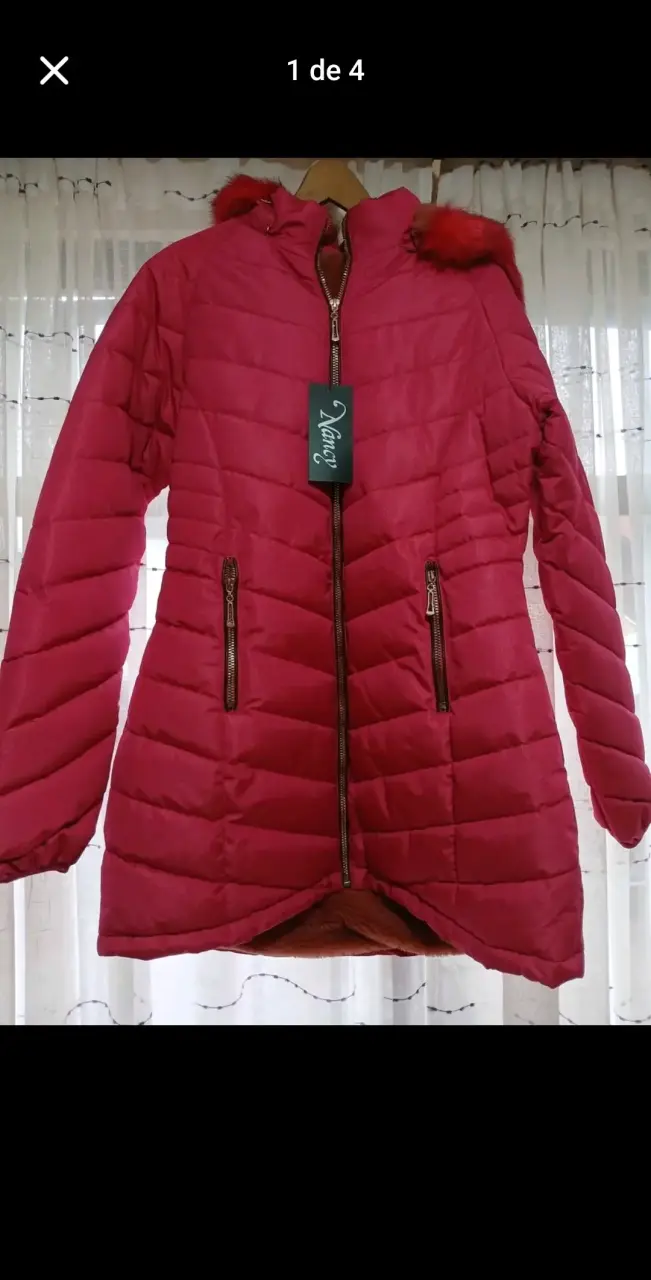 Chaqueta acolchada fucsia con capucha para mujer