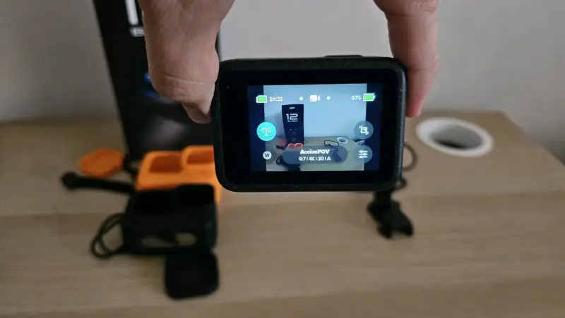 Cámara GoPro Hero 12 Black con accesorios - 3