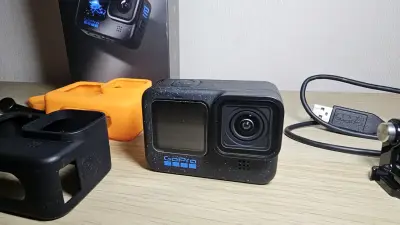 Cámara GoPro Hero 12 Black con accesorios - miniatura 5