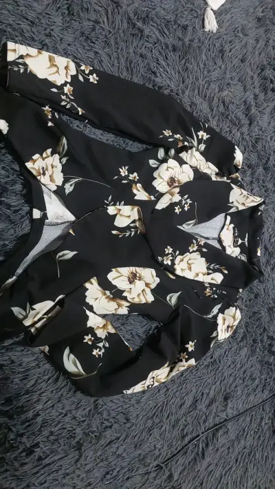 Blazer floral negro para mujer - miniatura 1