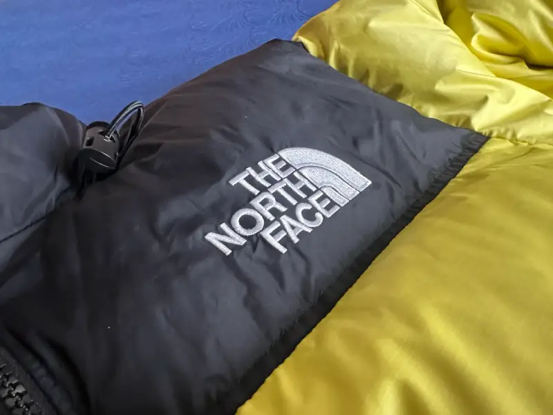 Chaqueta de plumas amarilla The North Face - 6