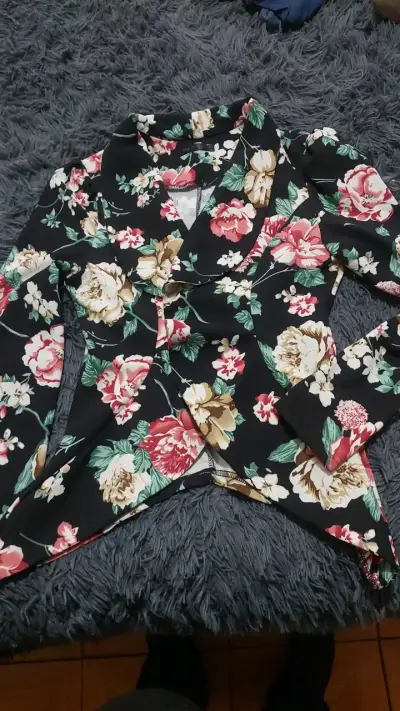 Blazer floral para mujer elegante - miniatura 1