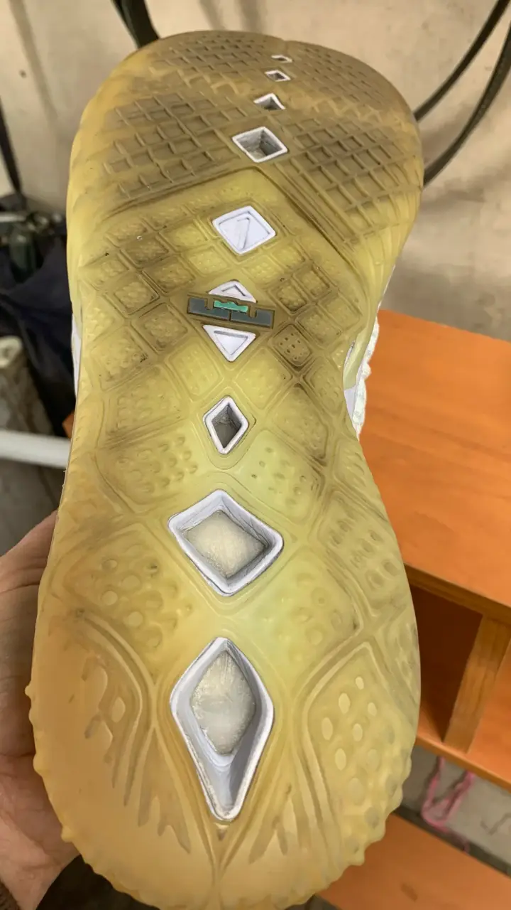 Nike lebron 18 - 6