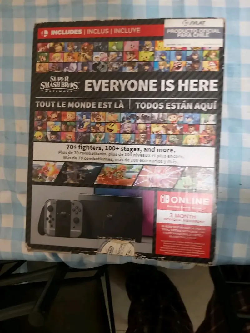 Consola Nintendo Switch con Super Smash Bros. Ultimate - 2