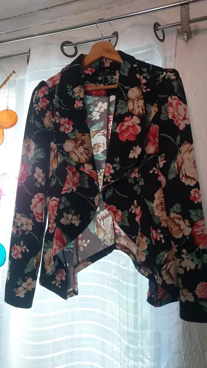 Blazer floral para mujer elegante - 5