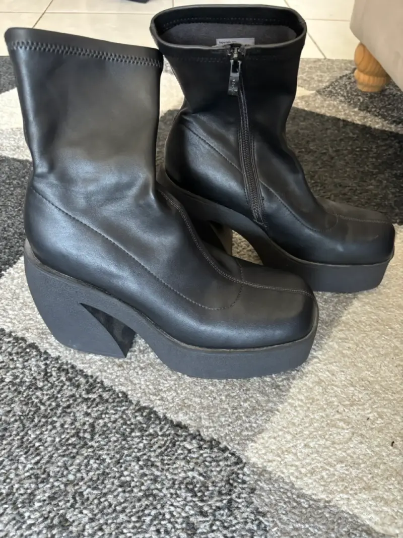 Botines C/Moran 9935 - 1