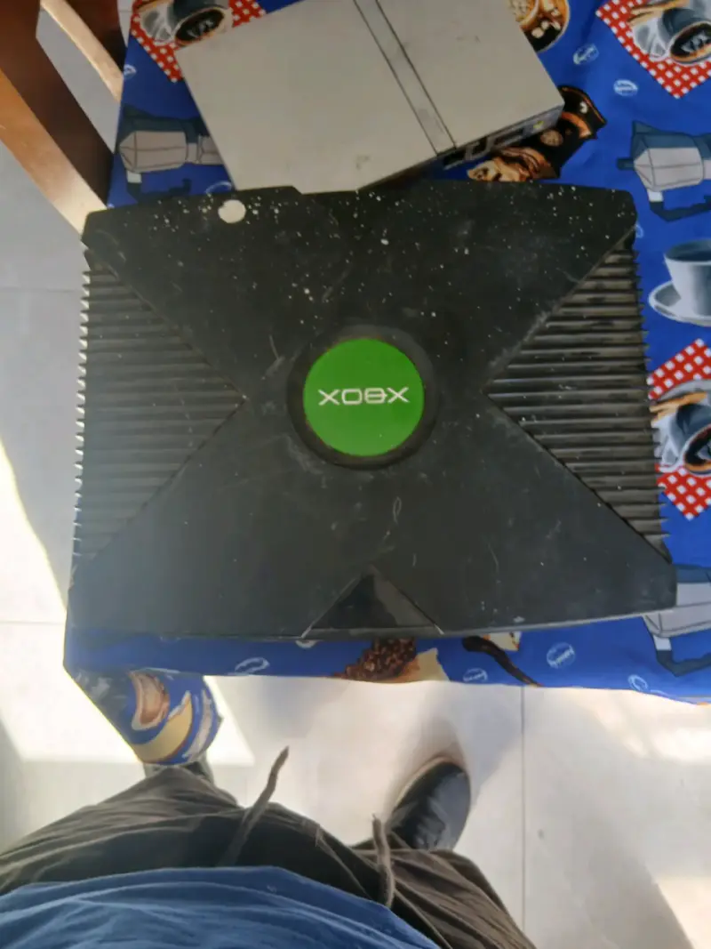 Consola Xbox clásica en buen estado - 1