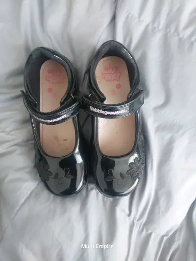 Zapatos escolares negros Bubblegummers para niña - miniatura 1