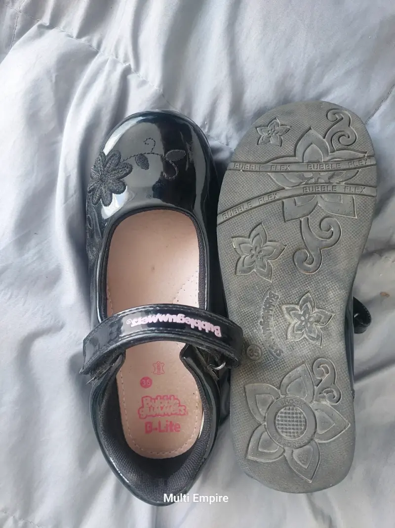 Zapatos escolares negros Bubblegummers para niña - 2