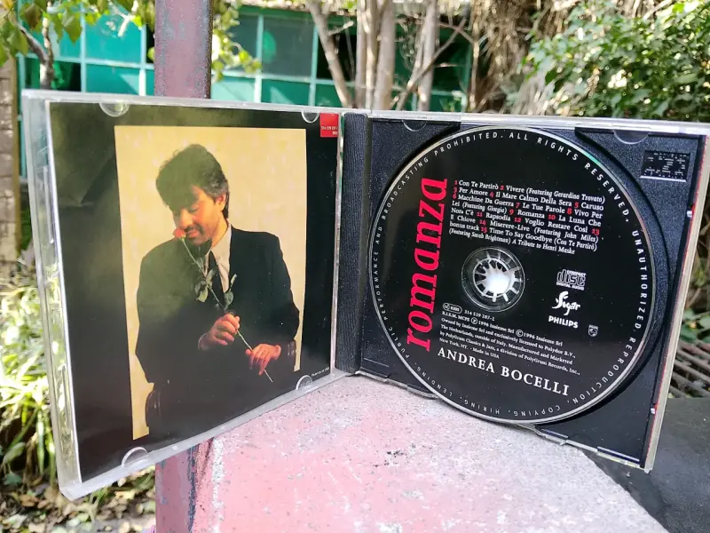 CD Andrea Bocelli Romanza en buen estado - 2