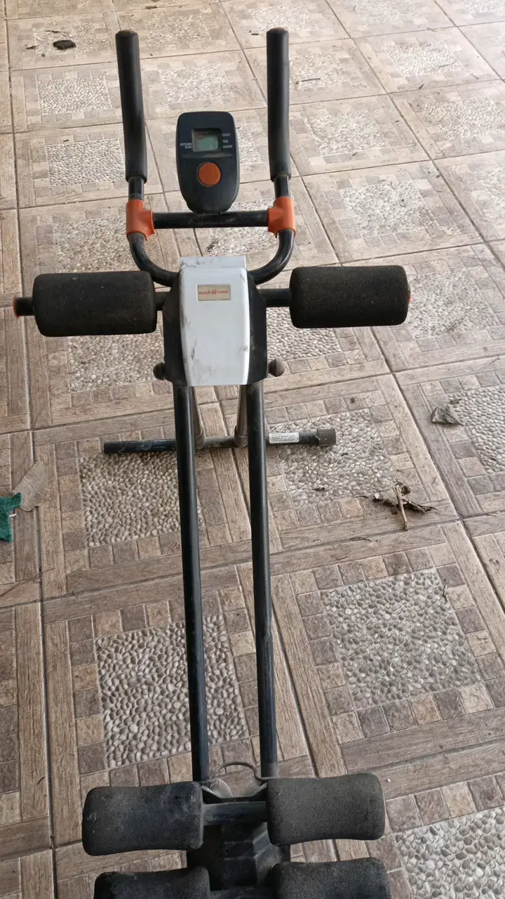 Máquina  ejercicios Rock Fitness para abdominales