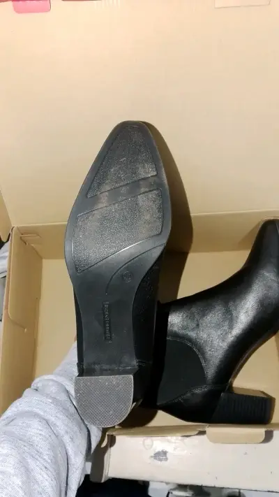 Botines de cuero negro con tacón - miniatura 4