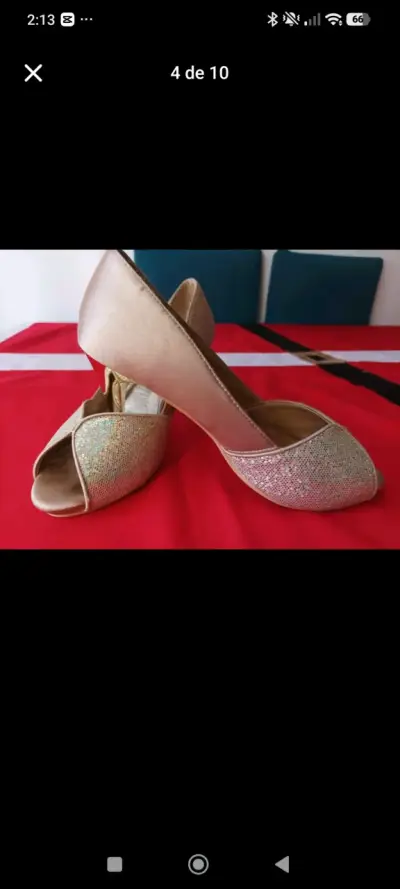 Set de zapatos y cartera rojos elegantes - miniatura 5