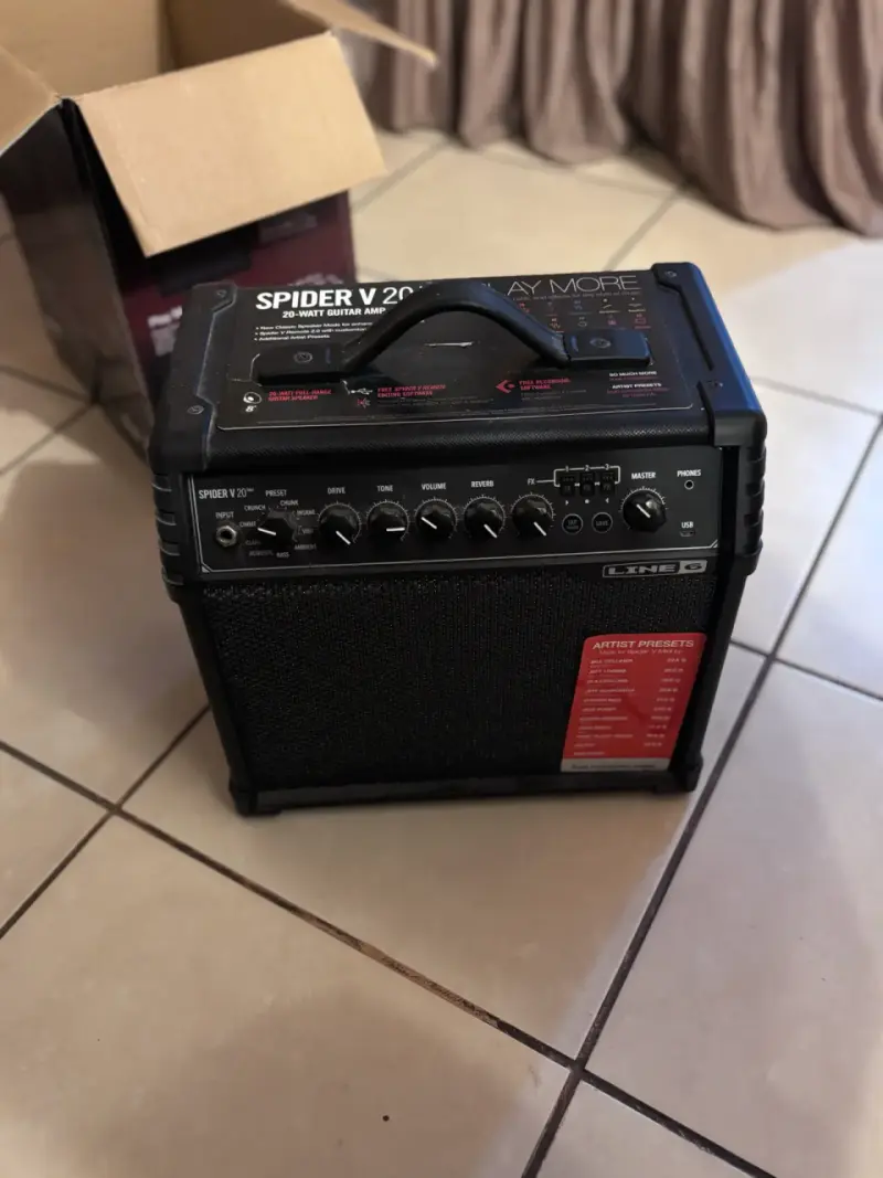 Amplificador de guitarra Line 6 Spider V20 MkII - 3