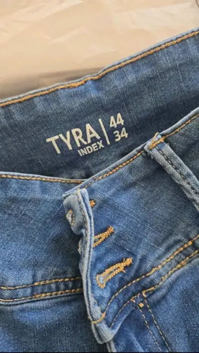 Jeans ajustados azules Tyra talla 44 - miniatura 1