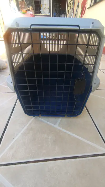Transportadora de mascotas tamaño mediano - miniatura 4