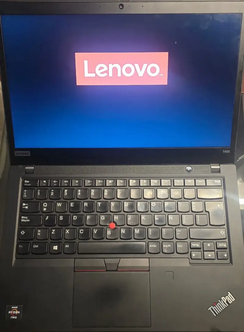 Laptop Lenovo ThinkPad T495 con AMD Ryzen - 2