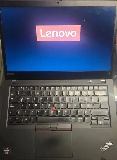 Laptop Lenovo ThinkPad T495 con AMD Ryzen - miniatura 2