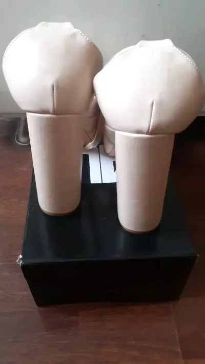 Zapatos de Tacón Alto Beige SheIn - miniatura 3