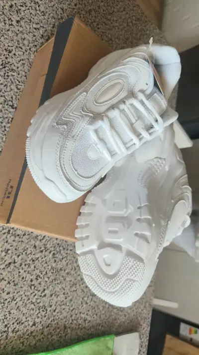 Zapatillas deportivas blancas Apóstol Bovinia - miniatura 2