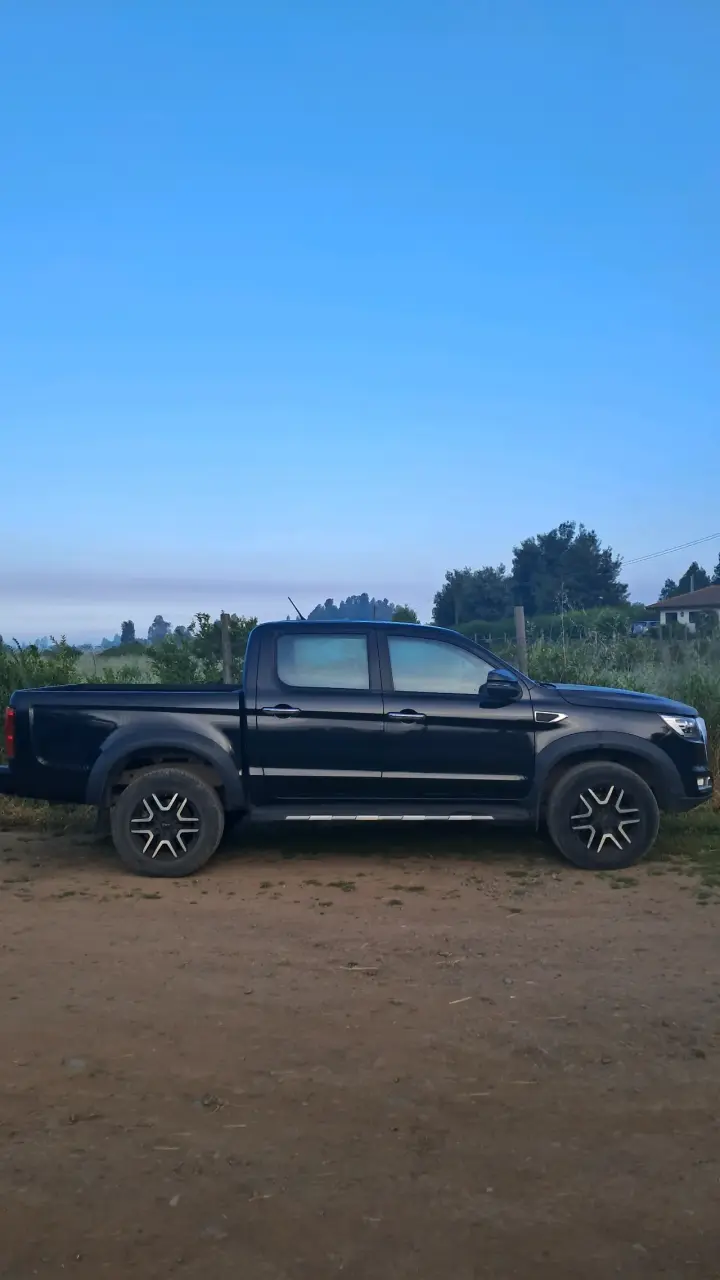 Camioneta JAC T8 Pro 4x4 como nueva - 2