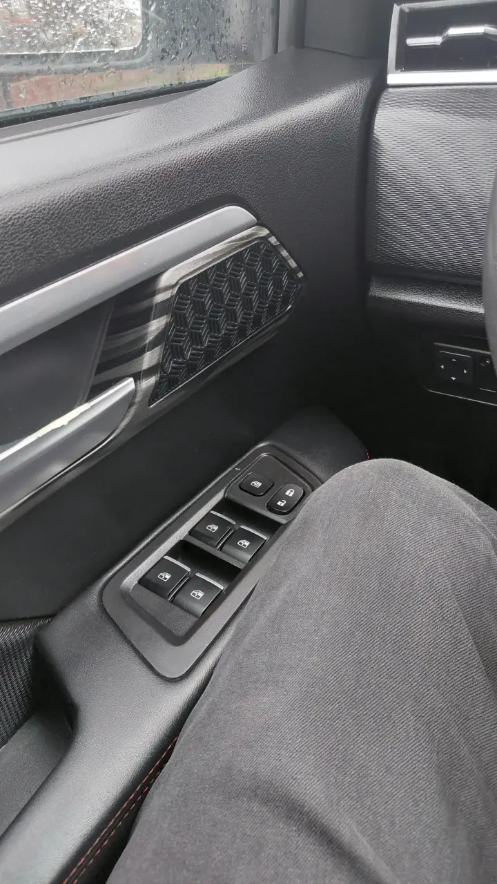 Camioneta JAC T8 Pro 4x4 como nueva - 5
