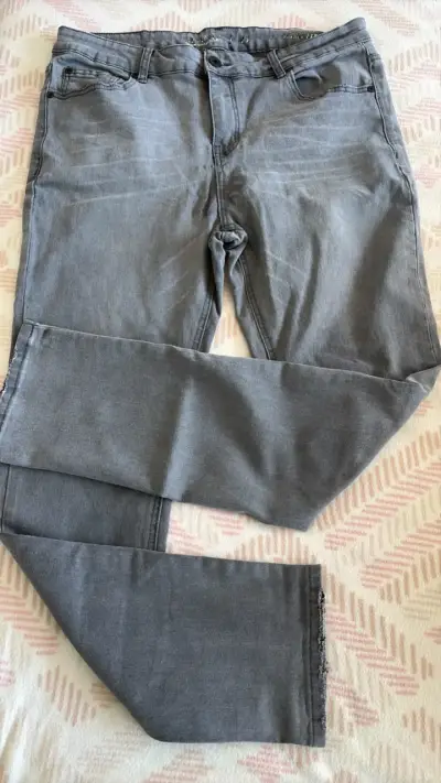 Jeans Alaniz gris para hombre en buen estado - miniatura 1