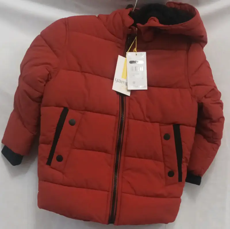 Chaqueta acolchada roja para niño con capucha
