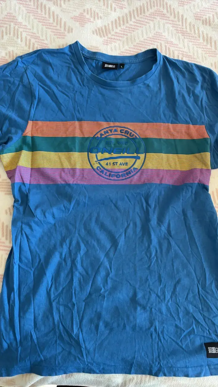 Polera azul con estampado Santa Cruz - 3