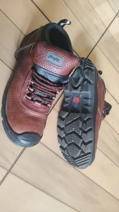 Botas de seguridad marrones Proflex con suela antideslizante - miniatura 2