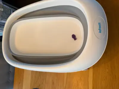Tina de baño plegable Infanti para bebé - miniatura 1