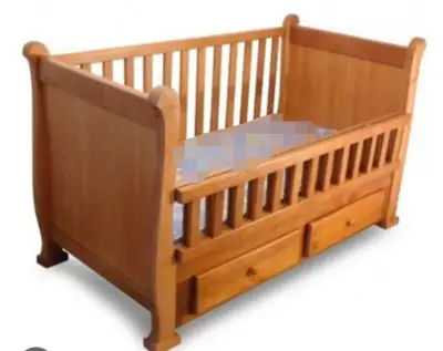 Cuna de madera convertible con cajones - miniatura 1