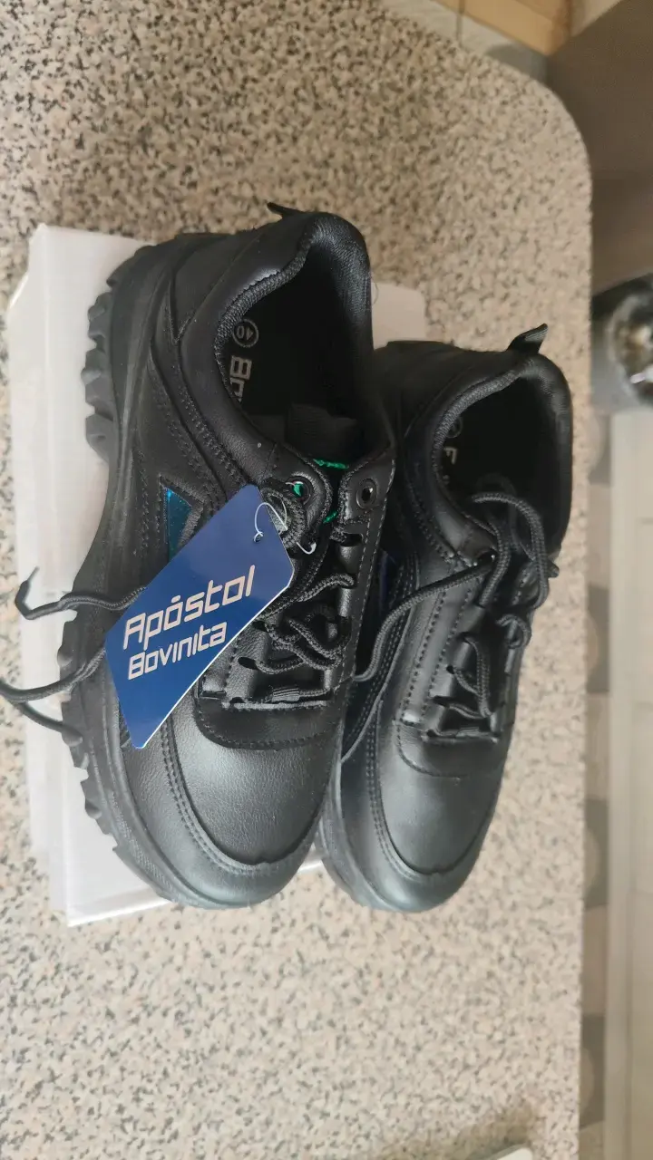 Zapatos deportivos negros Apóstol Bovinia - 2