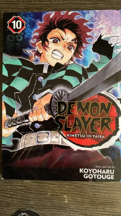 Colección de mangas Demon Slayer volúmenes 1-10 - miniatura 4