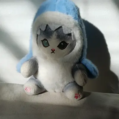 Peluche de gato con capucha azul - miniatura 1