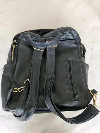 Mochila MOCHI de cuero sintético negro. - miniatura 3