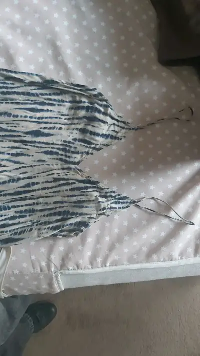 Vestido largo estampado azul y blanco - miniatura 2