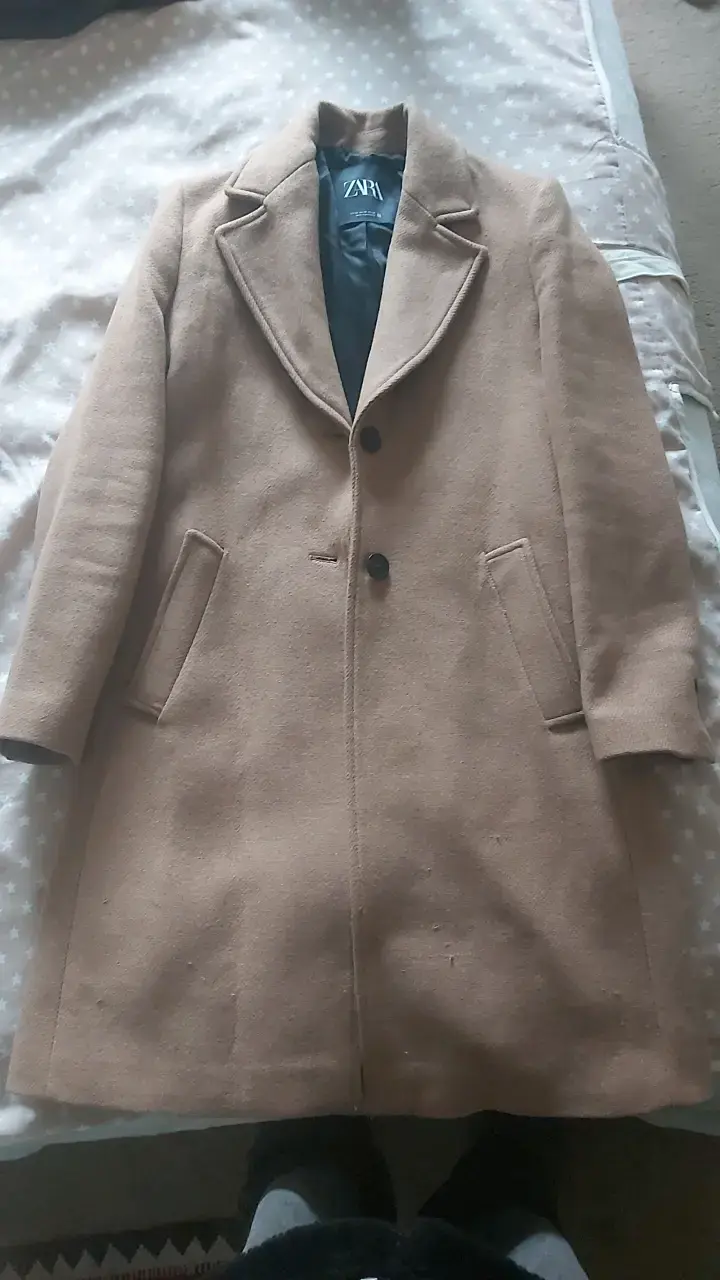 Abrigo largo beige Zara para mujer