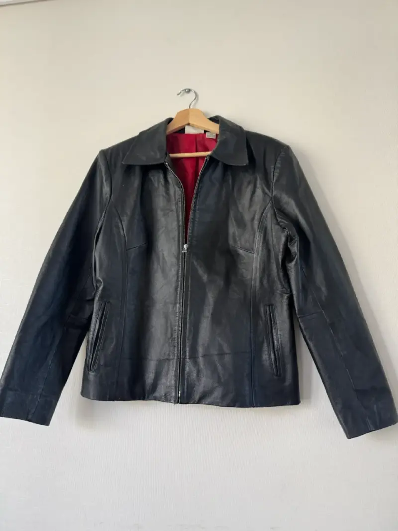 Chaqueta de cuero negra para mujer - 2