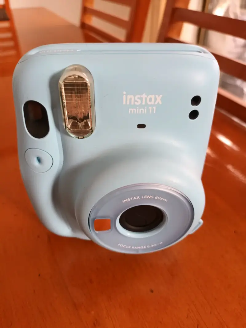 Cámara instantánea Fuji Instax Mini 11 con estuche - 2