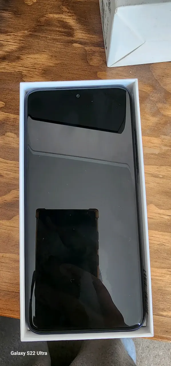 Smartphone Motorola Edge 70 Fusion en caja - 4