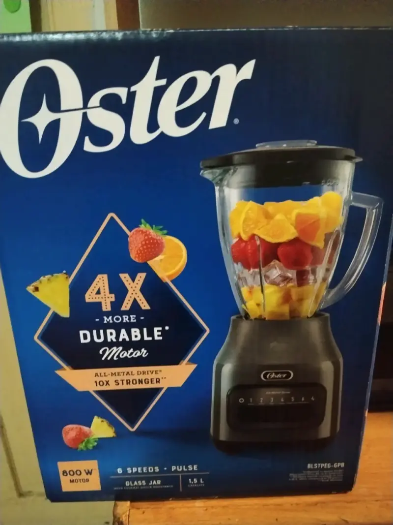Licuadora Oster con Vaso de Vidrio y 6 Velocidades - 2