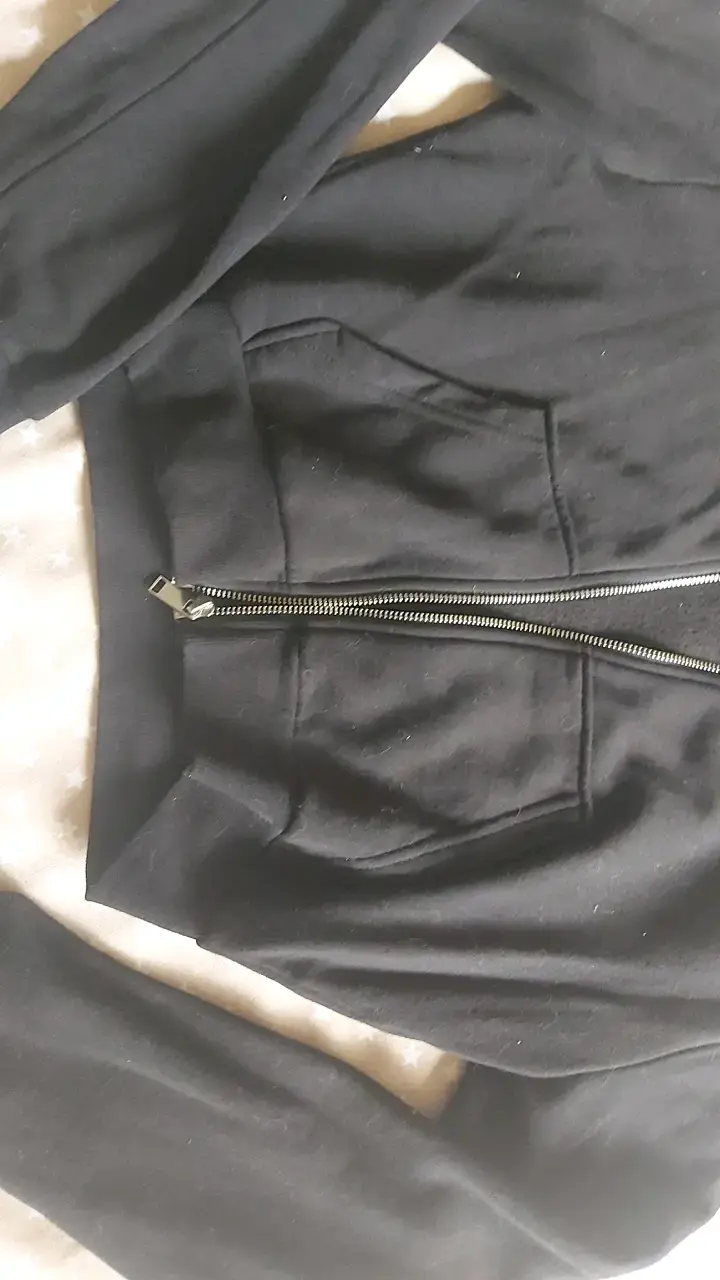 Polerón negro corto con capucha H&M Divided - 3