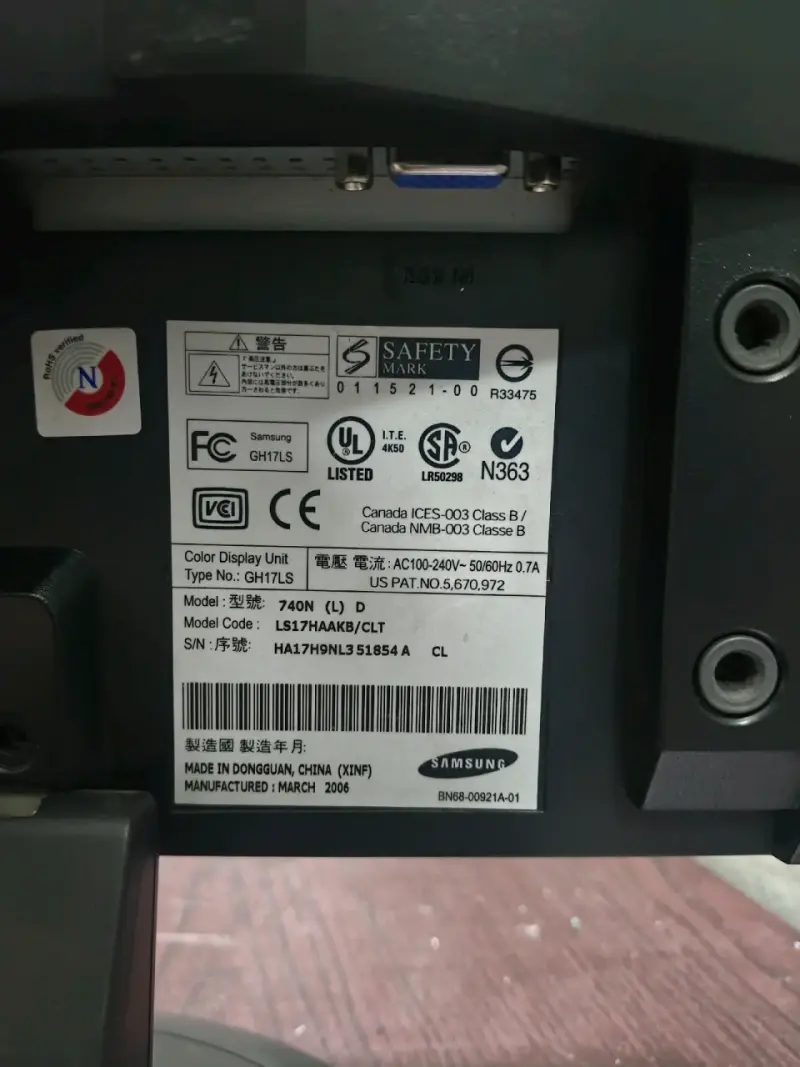 Monitor Samsung SyncMaster 740N 17 pulgadas - 2