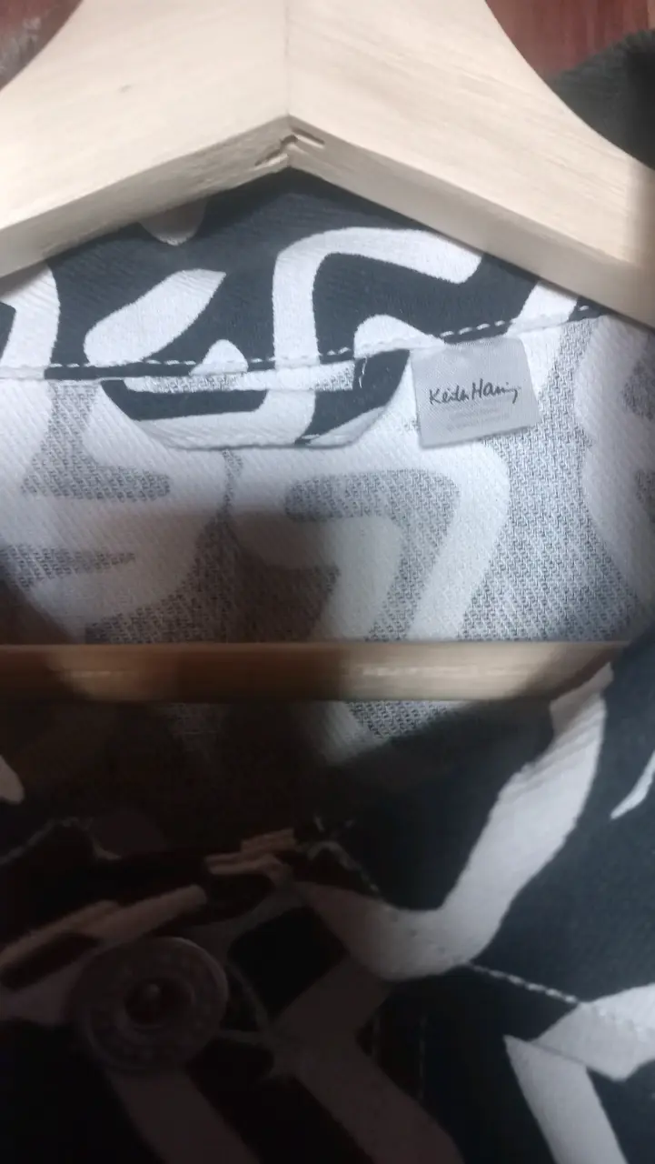 Chaqueta estampada Kid Haring en blanco y negro - 4