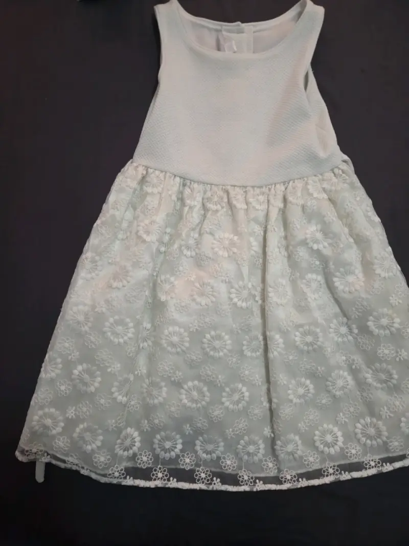 Vestidos de niña