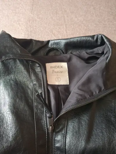 Chaqueta de ecocuero negra Index para mujer - miniatura 6
