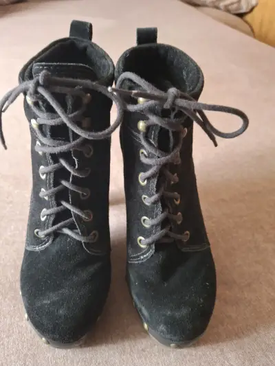 Botines de tacón alto Schutz negros con cordones - miniatura 1