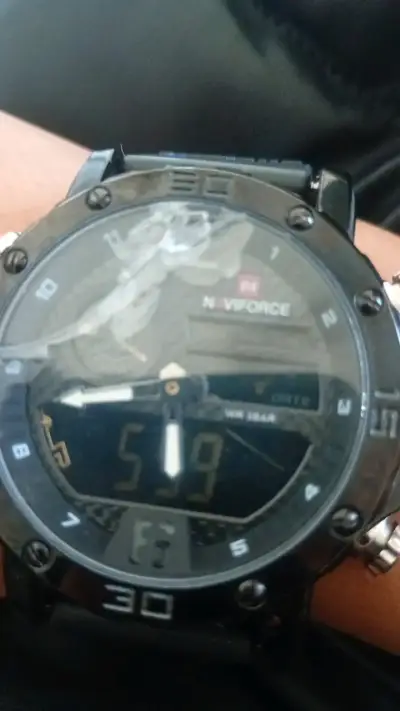 Reloj Naviforce analógico y digital negro - miniatura 1